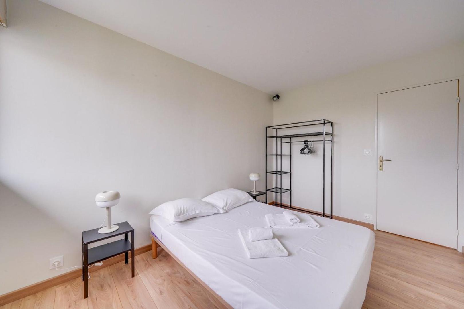 Nice Apartment With Balcony St Genes And Parking Burdeos Exterior foto